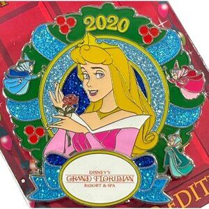 Aurora Disney Trading Pin Happy Holiday Princess Sleeping Beauty Badge Lapel Pin